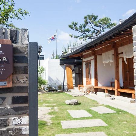 Ohnewwall Guesthouse จอนจู ภายนอก รูปภาพ