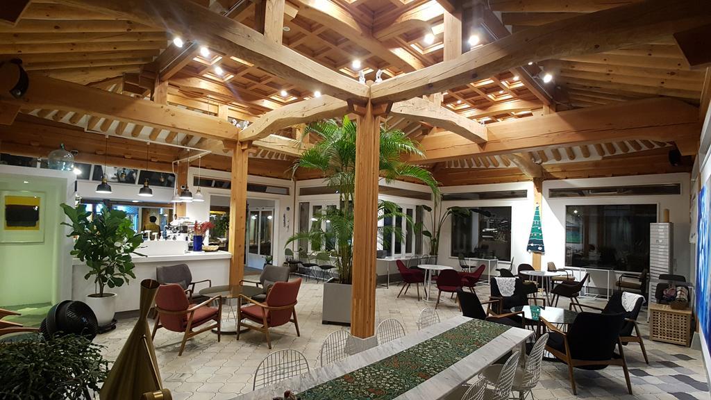 Ohnewwall Guesthouse จอนจู ภายนอก รูปภาพ