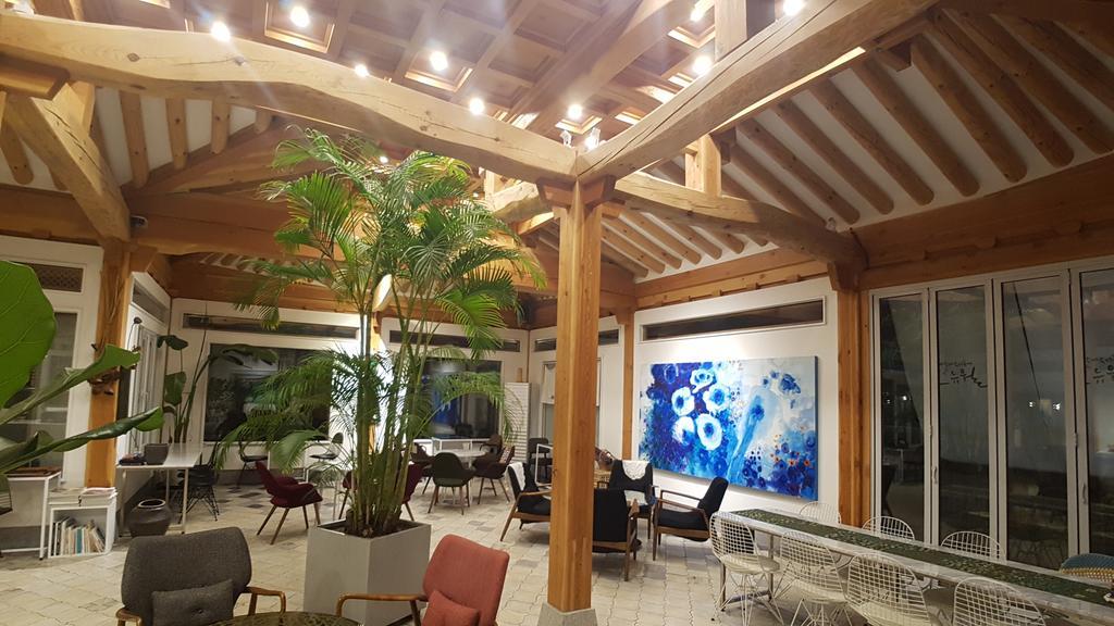 Ohnewwall Guesthouse จอนจู ภายนอก รูปภาพ