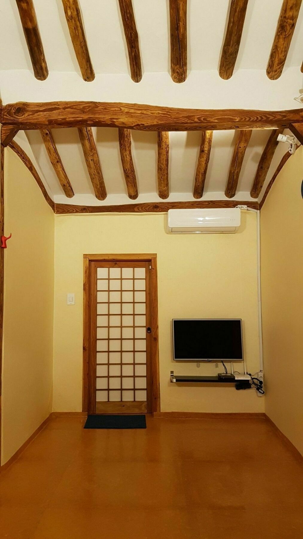 Ohnewwall Guesthouse จอนจู ภายนอก รูปภาพ