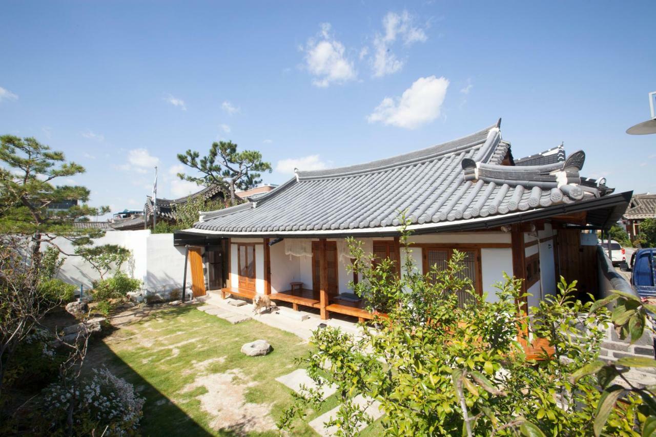 Ohnewwall Guesthouse จอนจู ภายนอก รูปภาพ